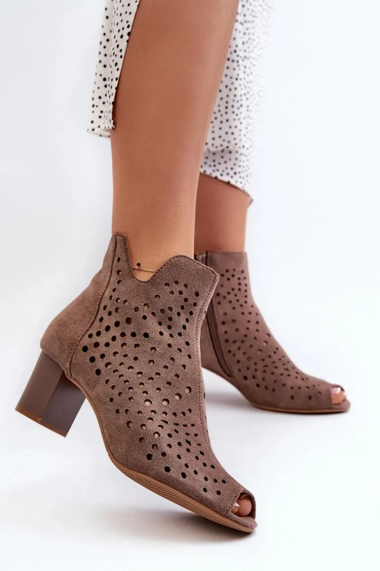 Ażurowe Botki Damskie Eko Zamszowe Na Słupku Z Odkrytymi Palcami Brązowe Halania