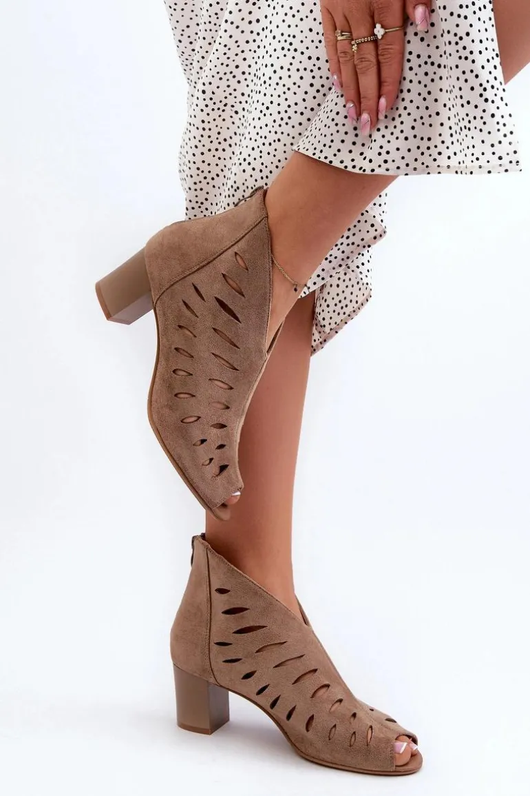 Ażurowe Botki Damskie Eko Zamszowe Na Słupku Z Odkrytymi Palcami Beżowe Timalre