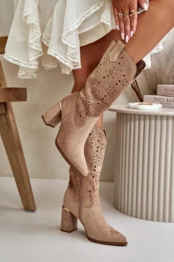 Ażurowe Botki Damskie Na Słupku Z Noskami W Szpic Eko Zamszowe Ciemnobeżowe Nevithra