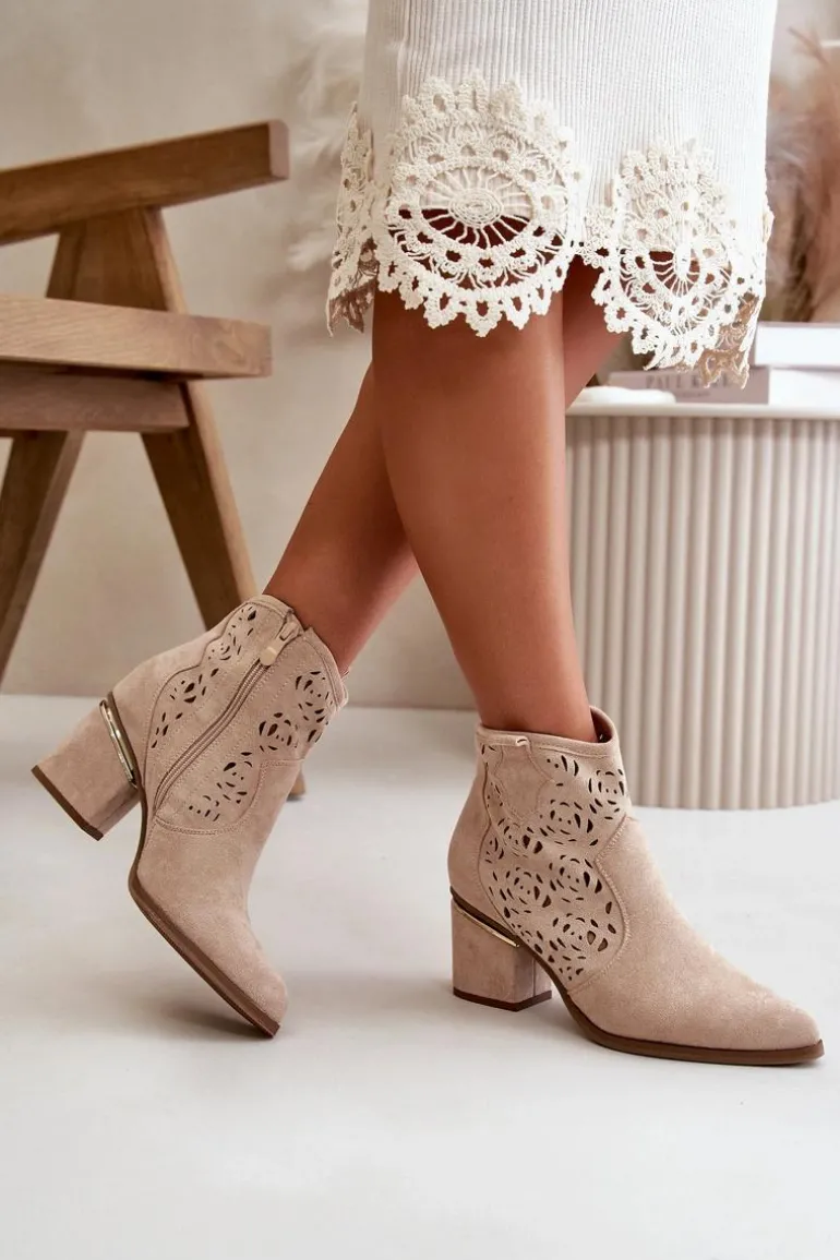 Ażurowe Botki Kowbojki Na Słupku Zapinane Na Zamek Beżowe Vosilara