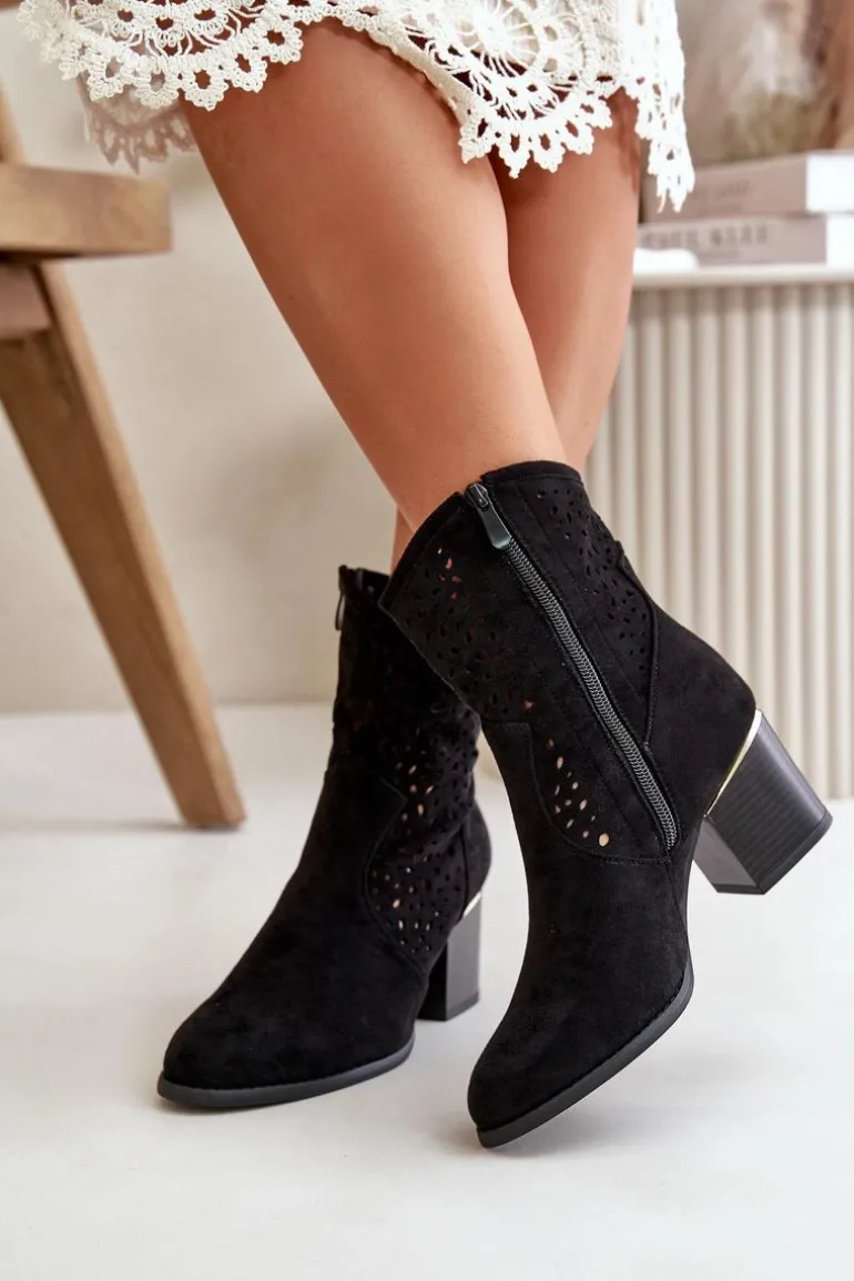Ażurowe Botki Na Słupku Z Eko Zamszu Zapinane Na Zamek Czarne Sevana
