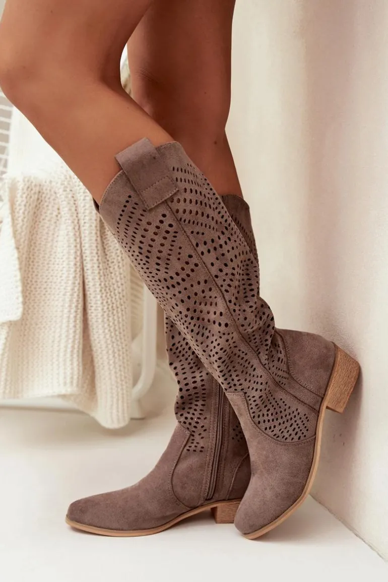 Ażurowe Kozaki Damskie Na Klocku Przed Kolano Ciemnobeżowe Fioris