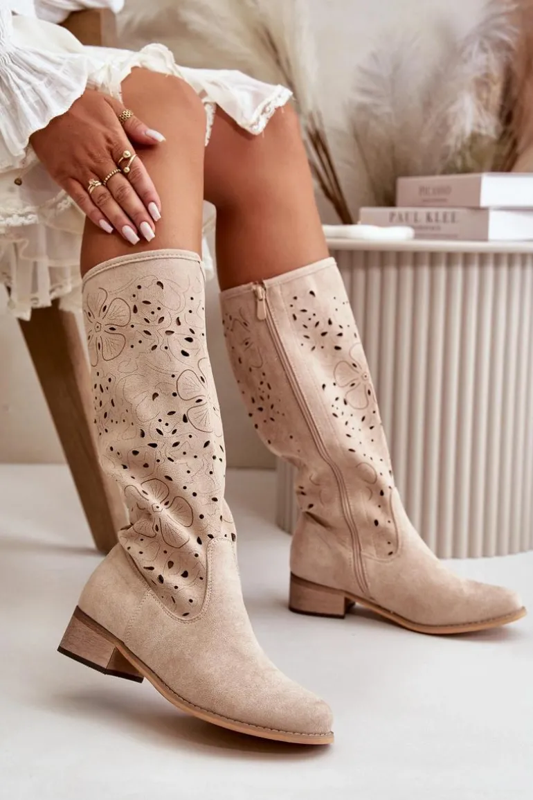 Ażurowe Kozaki Damskie Na Niskim Obcasie Eko Zamszowe Zapinane Na Zamek Jasnobeżowe Orchides