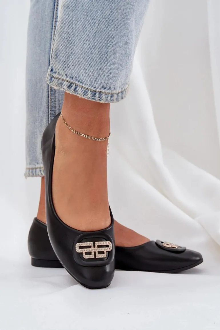 Baleriny Na Płaskiej Podeszwie Z Ozdobą Czarne Ainoria