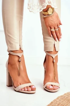 Beżowe Zamszowe Sandałki na Słupku z Frędzlem Annick