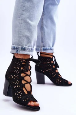 Botki Ażurowe Na Obcasie Czarne Letya