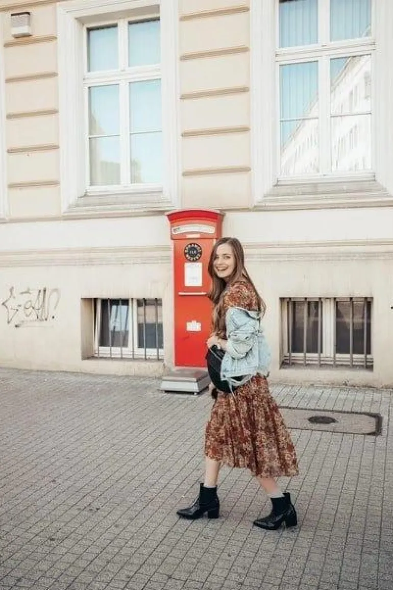 Botki Damskie Lakierowane Wsuwane Czarne Dorine