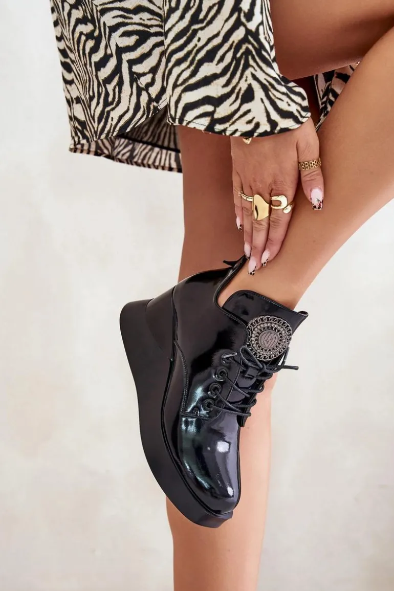 Botki Damskie Lakierowane Na Koturnie Ocieplane Vinceza 66706 Czarne