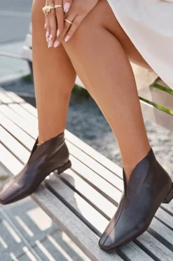 Botki Damskie Na Delikatnym Obcasie Czekoladowe Elvienne