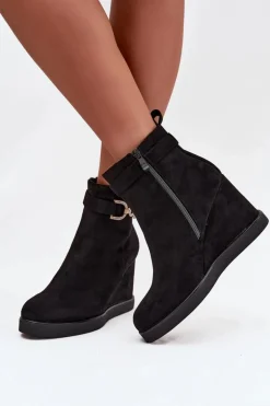 Botki Damskie Na Koturnie Z Ozdobnym Detalem Czarne Marivana