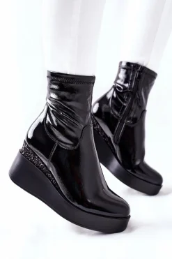 Botki Damskie Na Koturnie Lakierowane Czarne Therapie