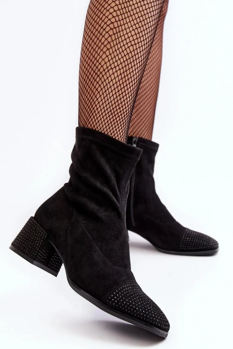 Botki Damskie Na Niskim Obcasie Ze Zdobieniem Czarne Vissias