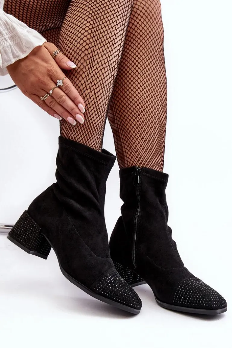 Botki Damskie Na Niskim Obcasie Ze Zdobieniem Czarne Vissias