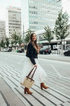 Botki Damskie Na Obcasie Z Nitami W Szpic RB23P Camel Snack