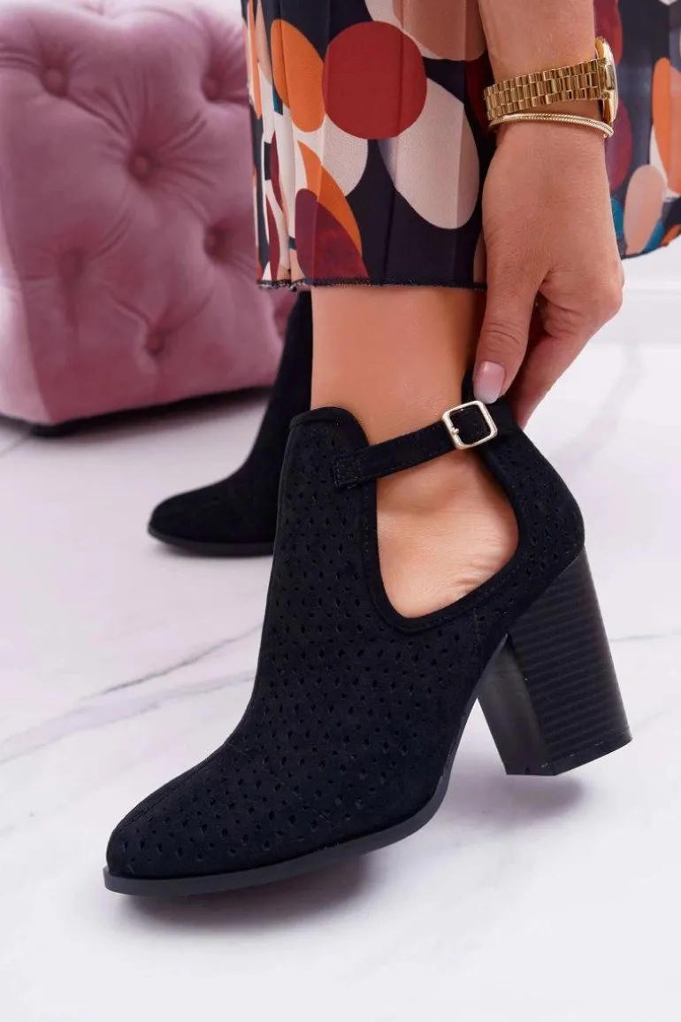 Botki Damskie Na Słupku Ażurowe Z Wycięciami Czarne GoodDay