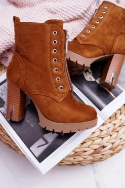 Botki Damskie Na Słupku Ozdobny Suwak Zamsz Camel Imagine