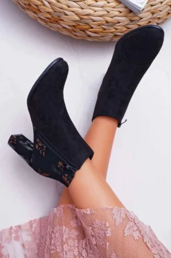 Botki Damskie Na Słupku Sergio Leone W Złote Kwiaty Folk Czarne Eros2