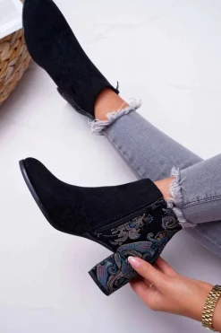 Botki Damskie Na Słupku Sergio Leone W Kwiaty Folk Czarne Eros2