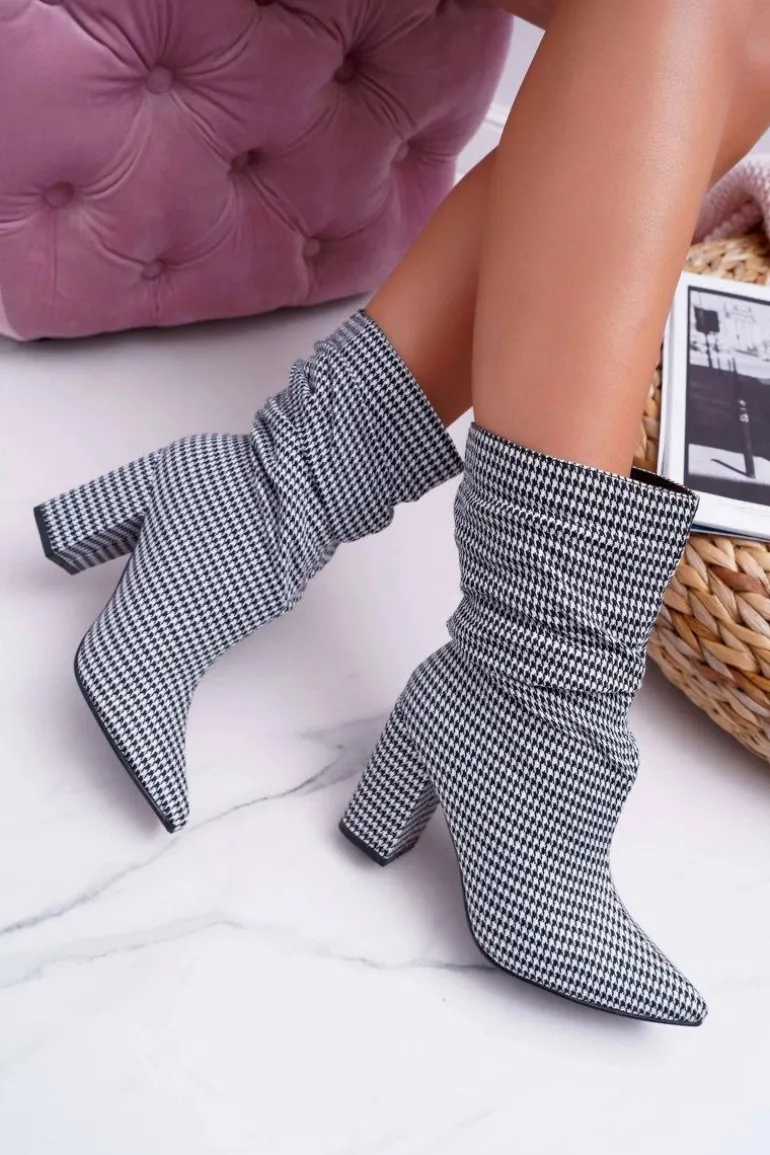 Botki Damskie Na Słupku w Pepitkę Biało Czarne Vibe