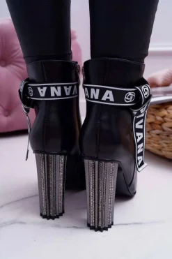 Botki Damskie Na Słupku W Szpic Czarne Macada