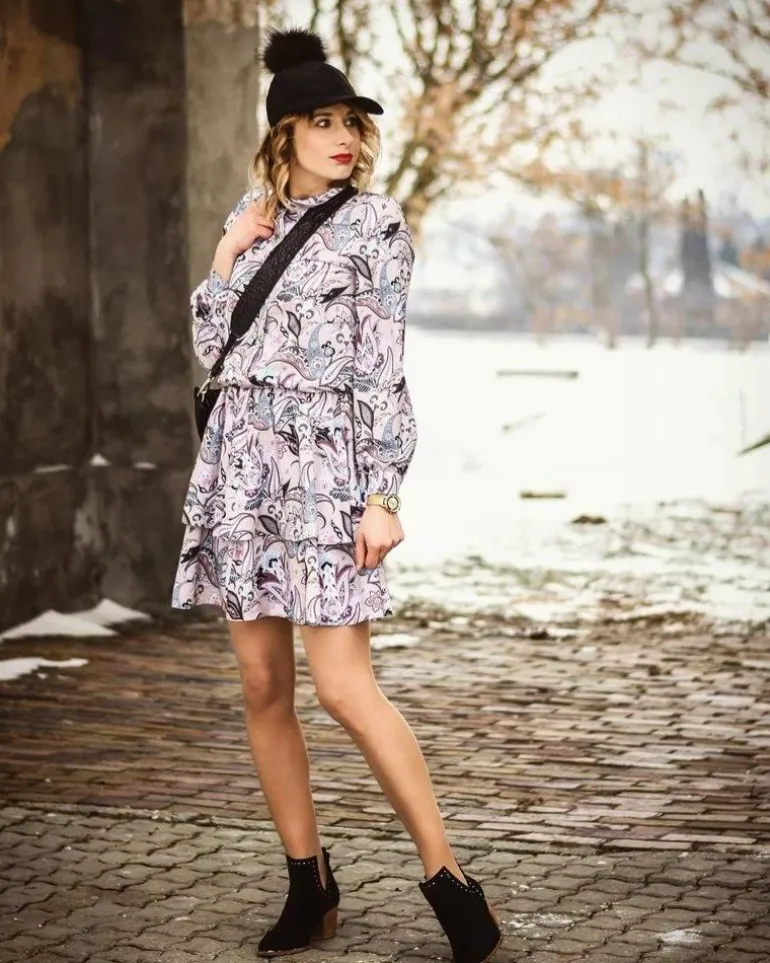 Botki Damskie Na Słupku Wsuwane z Wycięciami Czarne ManiMani