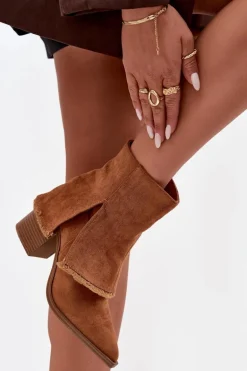 Botki Damskie Na Słupku Z Wywiniętą Cholewką Camel Idalia