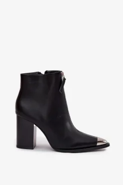 Botki Damskie Na Słupku Z Ozdobnym Zamkiem Czarne Wiviane