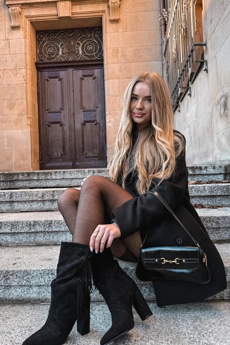 Botki Damskie Na Słupku Z Frędzlami I Marszczeniem Ocieplane Czarne Darlina