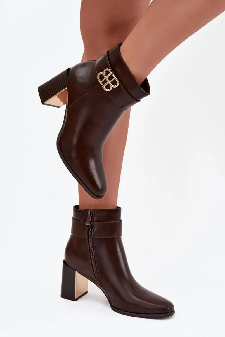 Botki Damskie Na Słupku Z Paskiem I Złotym Detalem Czekoladowe Galinne