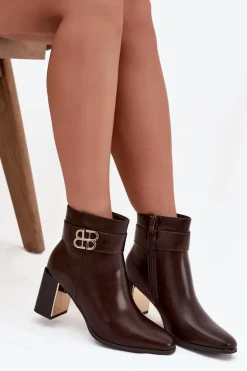Botki Damskie Na Słupku Z Paskiem I Złotym Detalem Czekoladowe Galinne