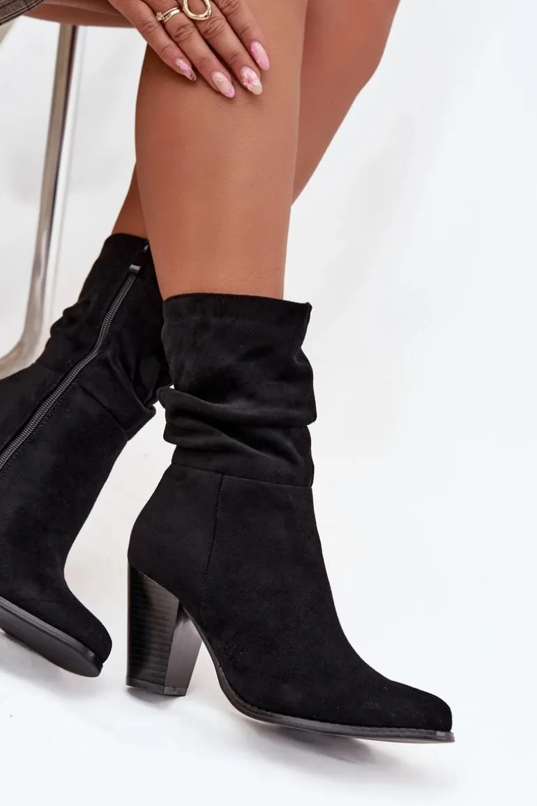 Botki Damskie Na Słupku Z Marszczeniem Czarne Jovessa