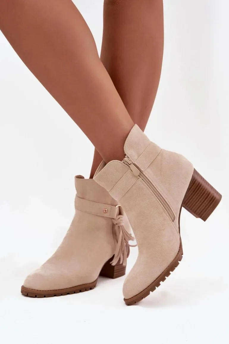 Botki Damskie Na Słupku Z Frędzlami Jasnobeżowe Rosabella
