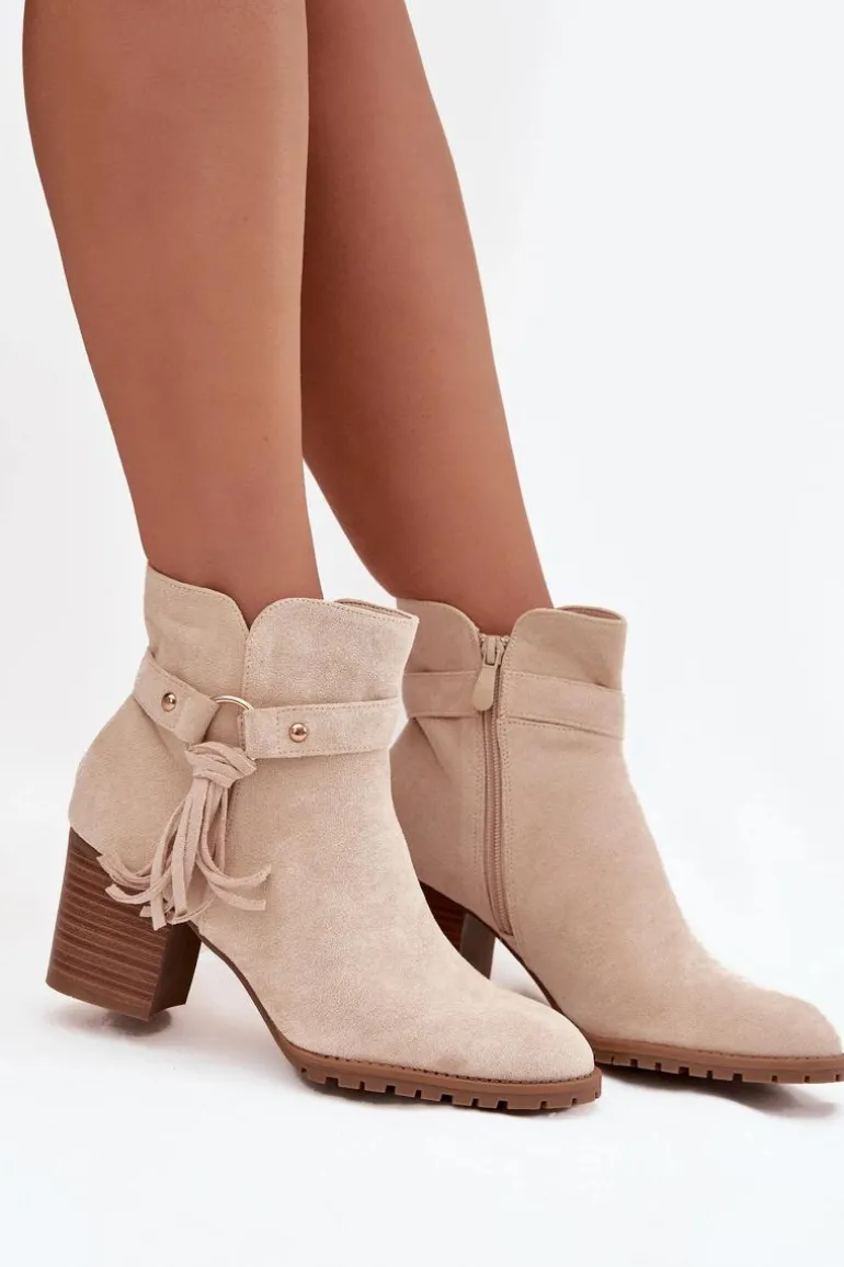 Botki Damskie Na Słupku Z Frędzlami Jasnobeżowe Rosabella