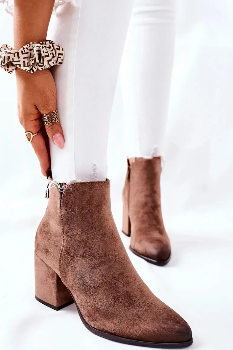 Botki Damskie Na Słupku Zamszowe Beżowe Carrick