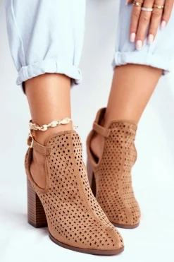 Botki Damskie Na Słupku Zamszowe Ażurowe Camel Morrena