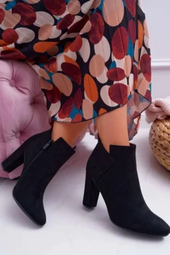 Botki Damskie Na Słupku Zamszowe Czarne Ruffle