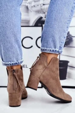 Botki Damskie Na Słupku Zamszowe Beżowe Mimosa