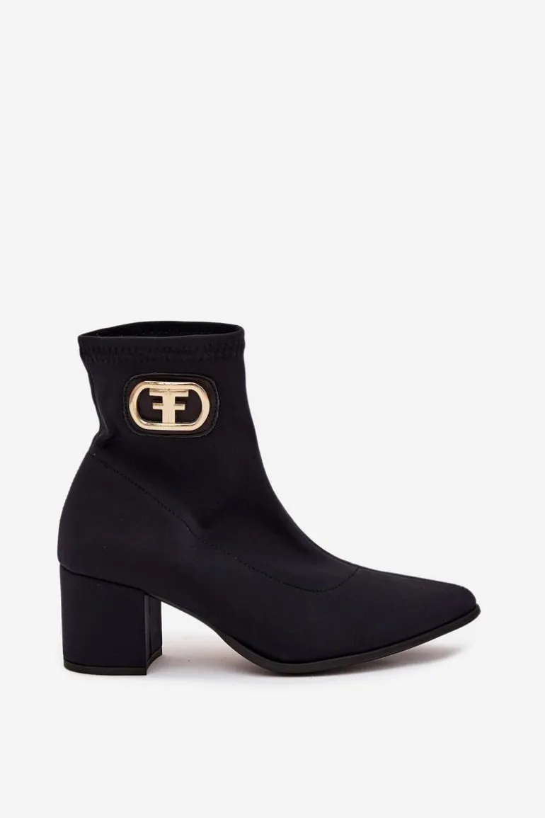 Botki Damskie Na Słupku Ze Złotym Detalem Zazoo 3128 Czarne