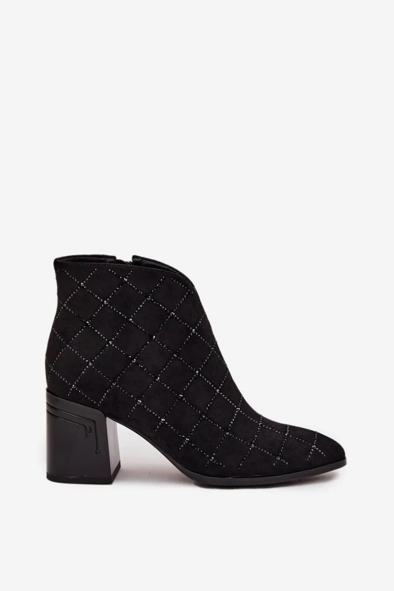 Botki Damskie Na Słupku Ze Zdobieniem D&A MR52-133 Czarne