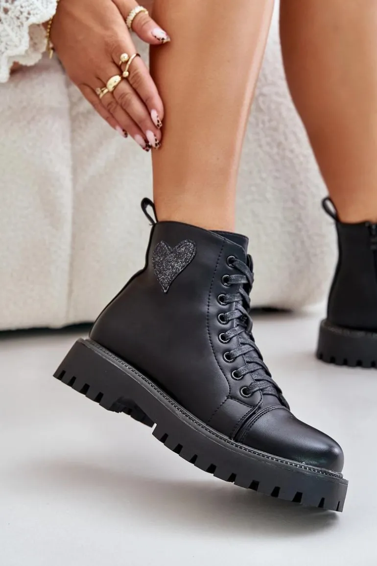 Botki Damskie Na Zamek Z Ozdobnym Sercem Czarne Obeena