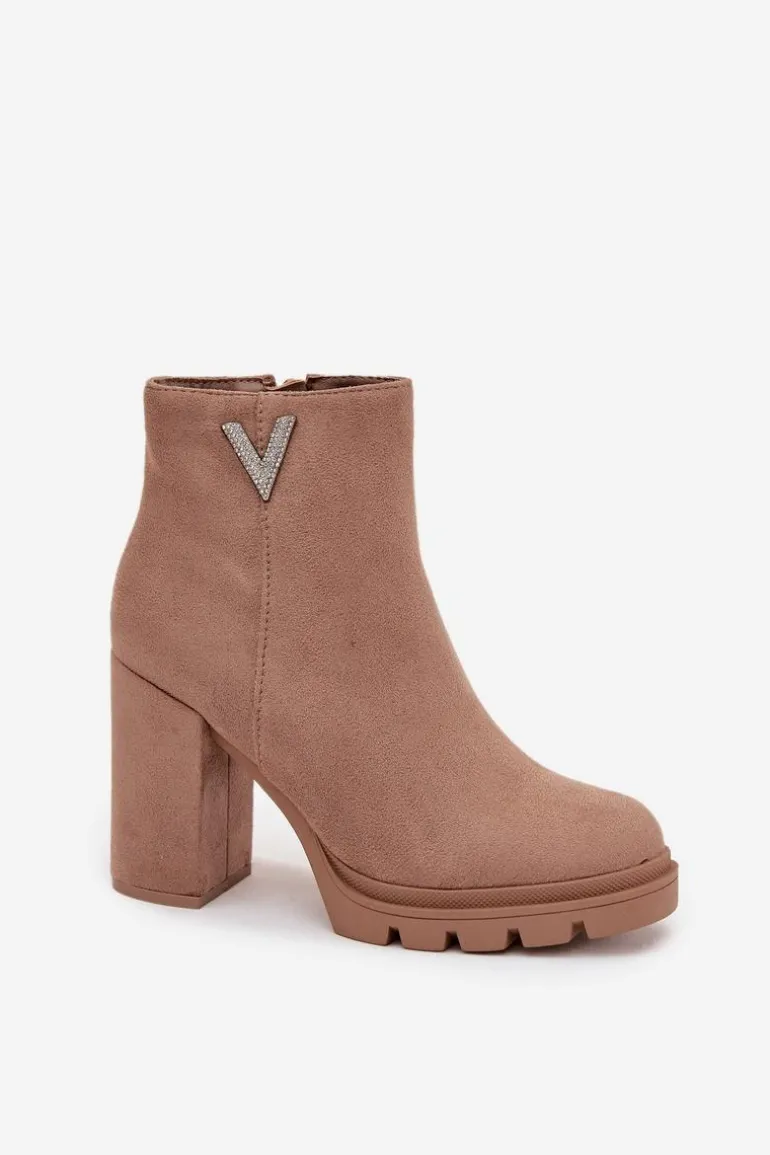 Botki Damskie Ocieplane Na Słupku Z Ozdobnym Detalem Beżowe Briella