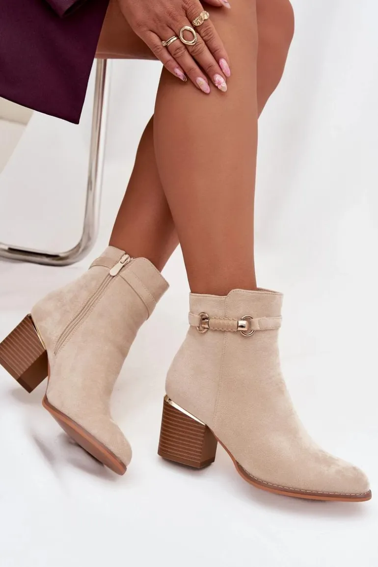 Botki Damskie Ocieplane Na Słupku Z Ozdobnym Paskiem Beżowe Galissa