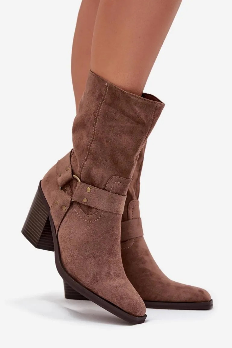 Botki Damskie Ocieplane Na Słupku Z Paskami I Ozdobnym Detalem Brązowe Neria