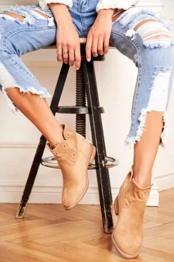 Botki Damskie Płaski Obcas Zamszowe Ażurowe Beżowe Raffe