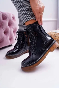 Botki Damskie Płaski Obcas Wysokie Glany Lakierowane Czarne Martenis