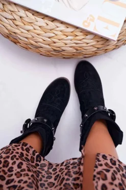 Botki Damskie Płaski Obcas Kowbojki z Klamrą Czarne Ewella