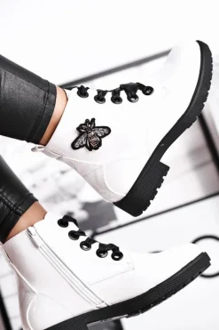 Botki Damskie Płaski Obcas Glany Lakierowane Białe Sergio Leone BT530