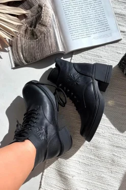 Botki Damskie Skórzane Na Klocku Ocieplane Vinceza 39950 Czarne