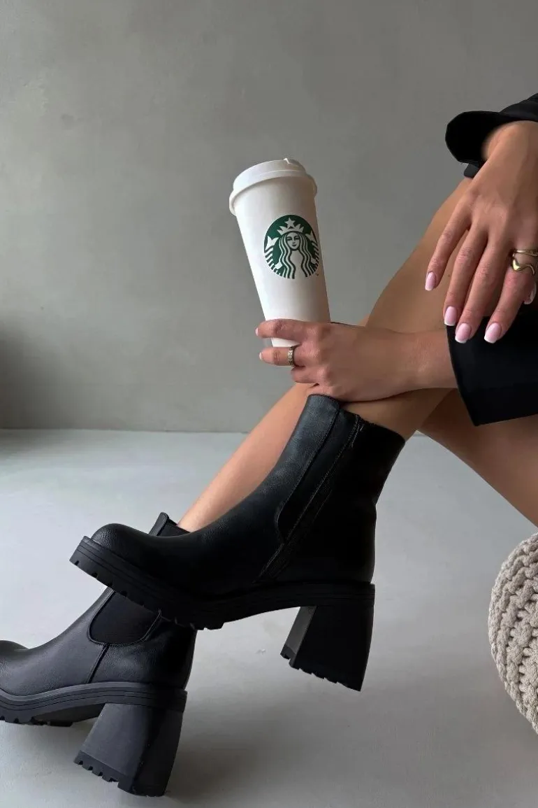 Botki Damskie Sztyblety Na Słupku Czarne Thalira