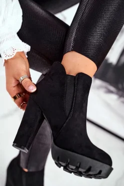 Botki Damskie Wsuwane Na Słupku Eko-Zamsz Czarne Berry